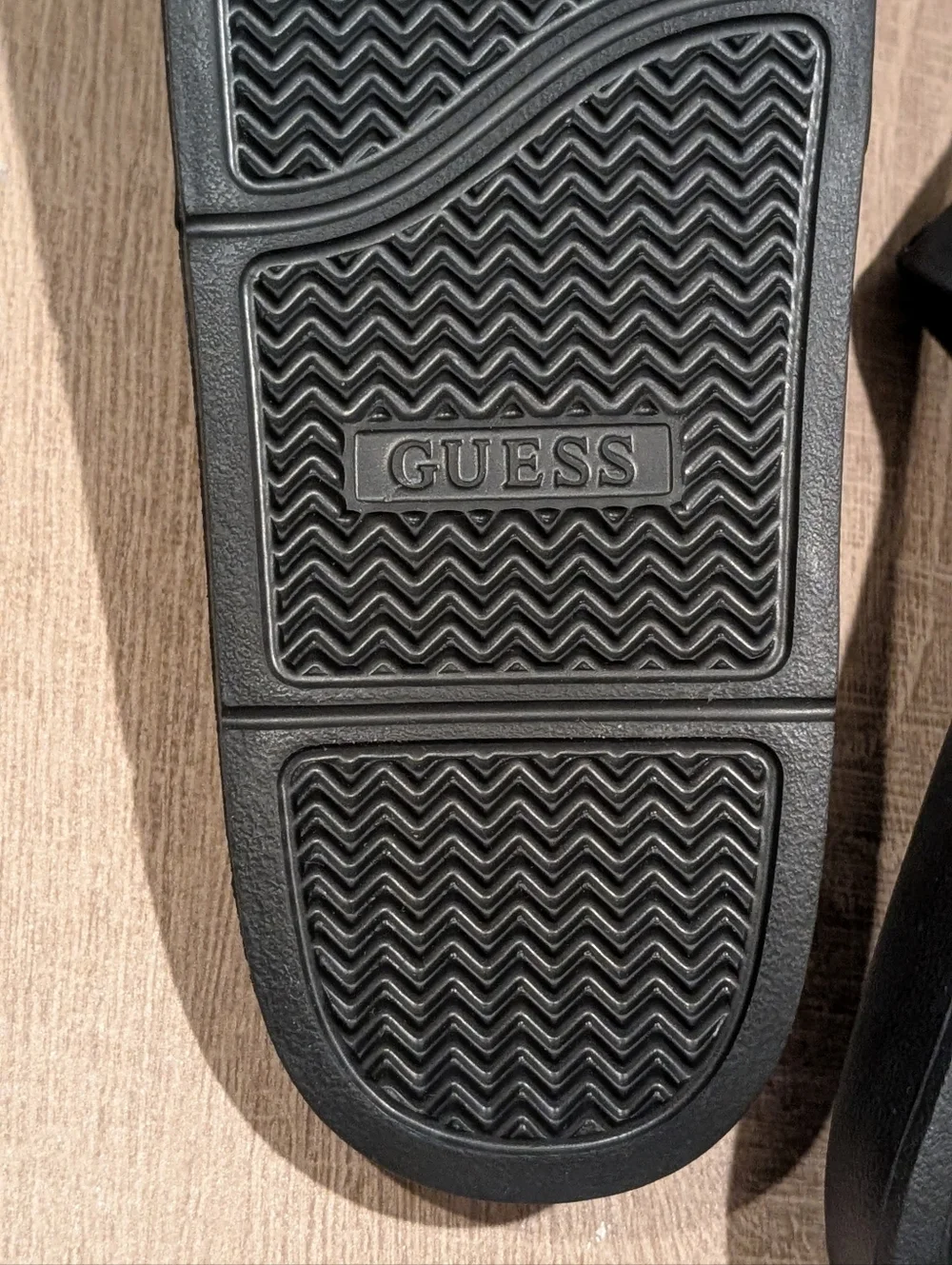 GUESS Estol Black Men's Slide Sandals with Embossed Logo Size 12